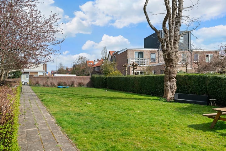 Foto 28 van Einsteinstraat 10-II