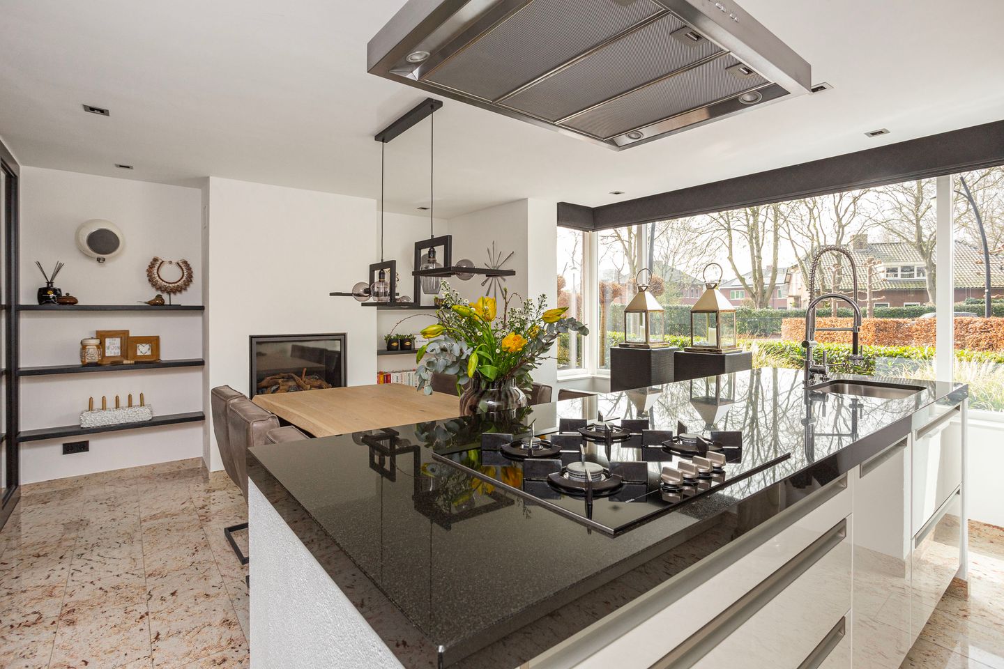 Foto 14 van Laakboulevard 312