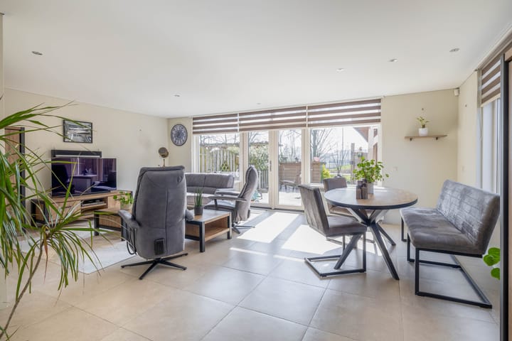 Foto 16 van Damhertstraat 70