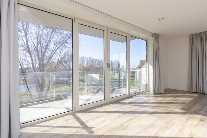 Foto 8 van Pioniersstraat 99