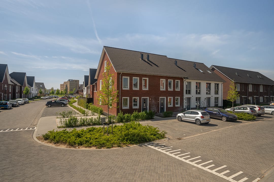 Huis te koop: Limes 73 6852 SH Huissen [Funda]