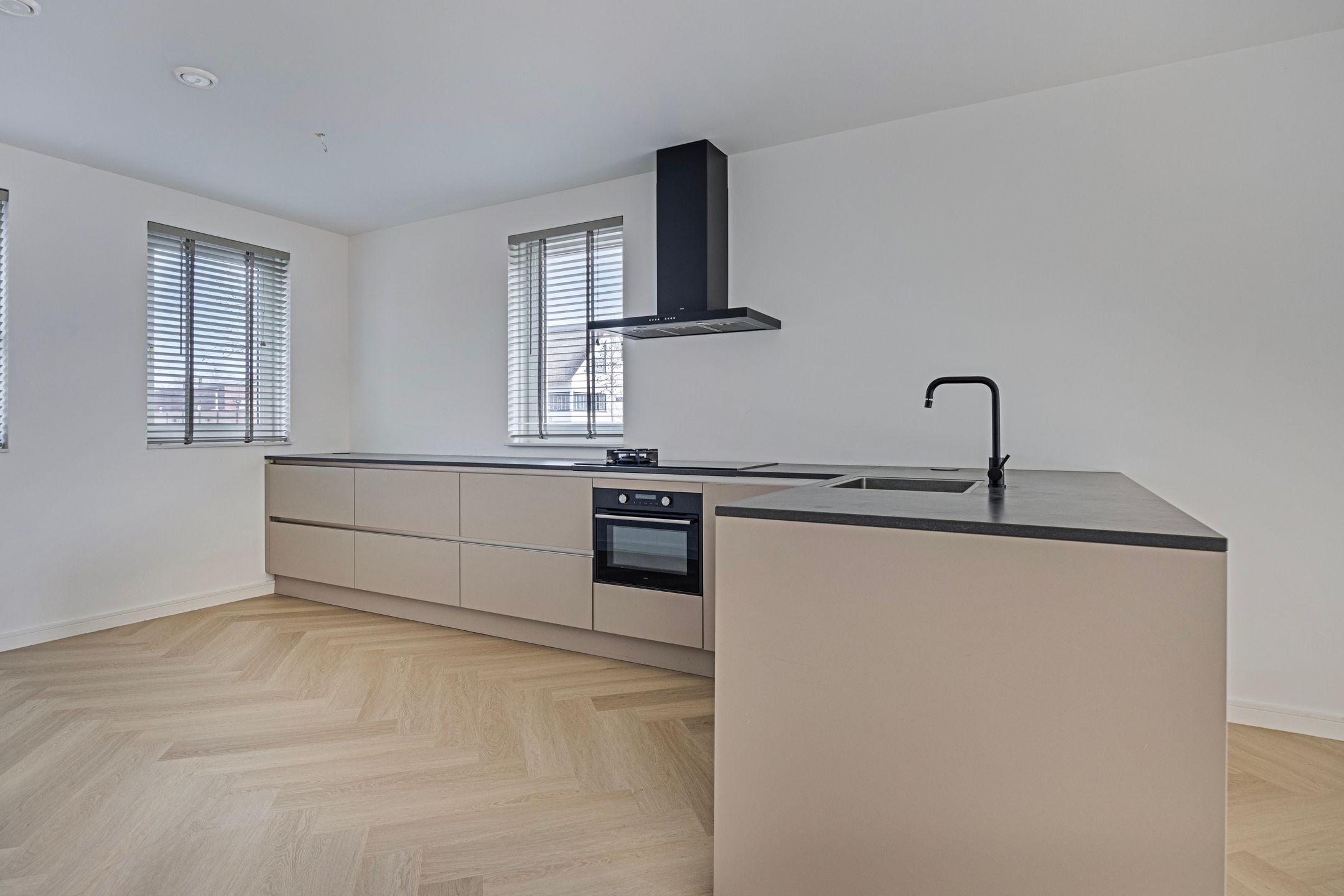 Foto 12 van Limes 73