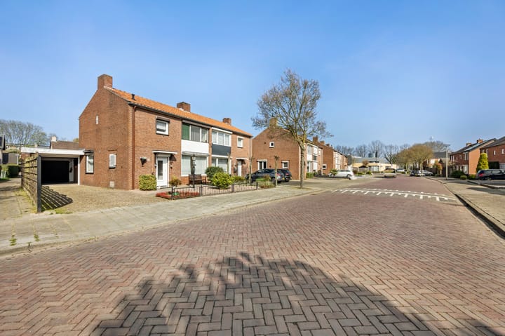 Photo 5 of Rozenstraat 59