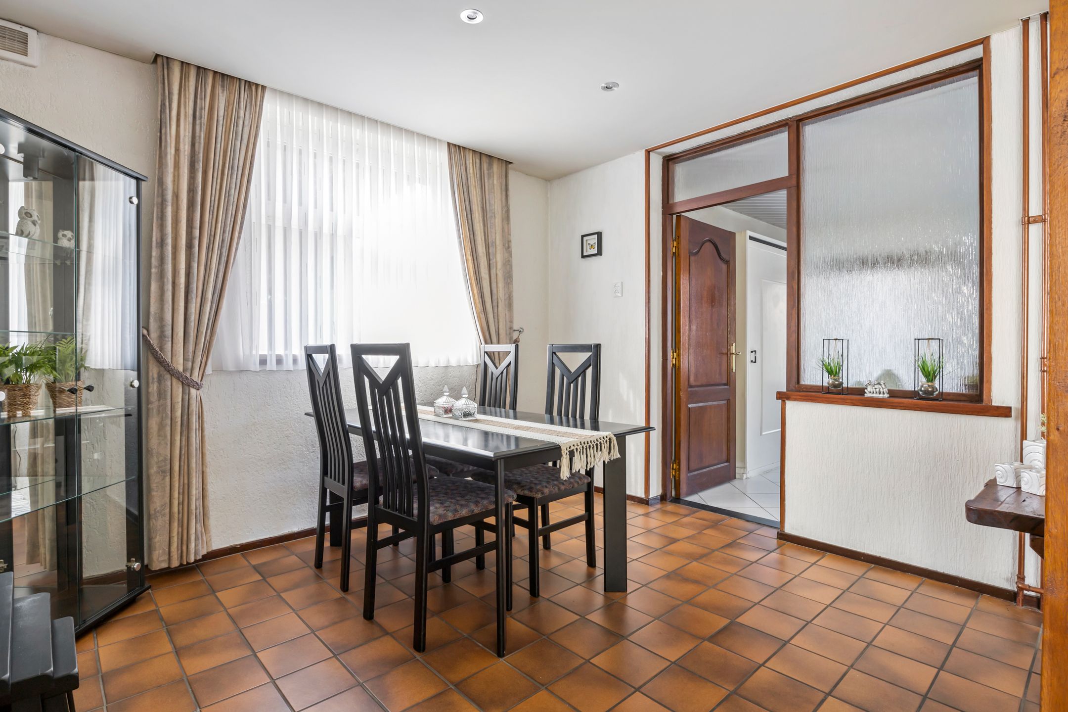 Photo 12 of Rozenstraat 59