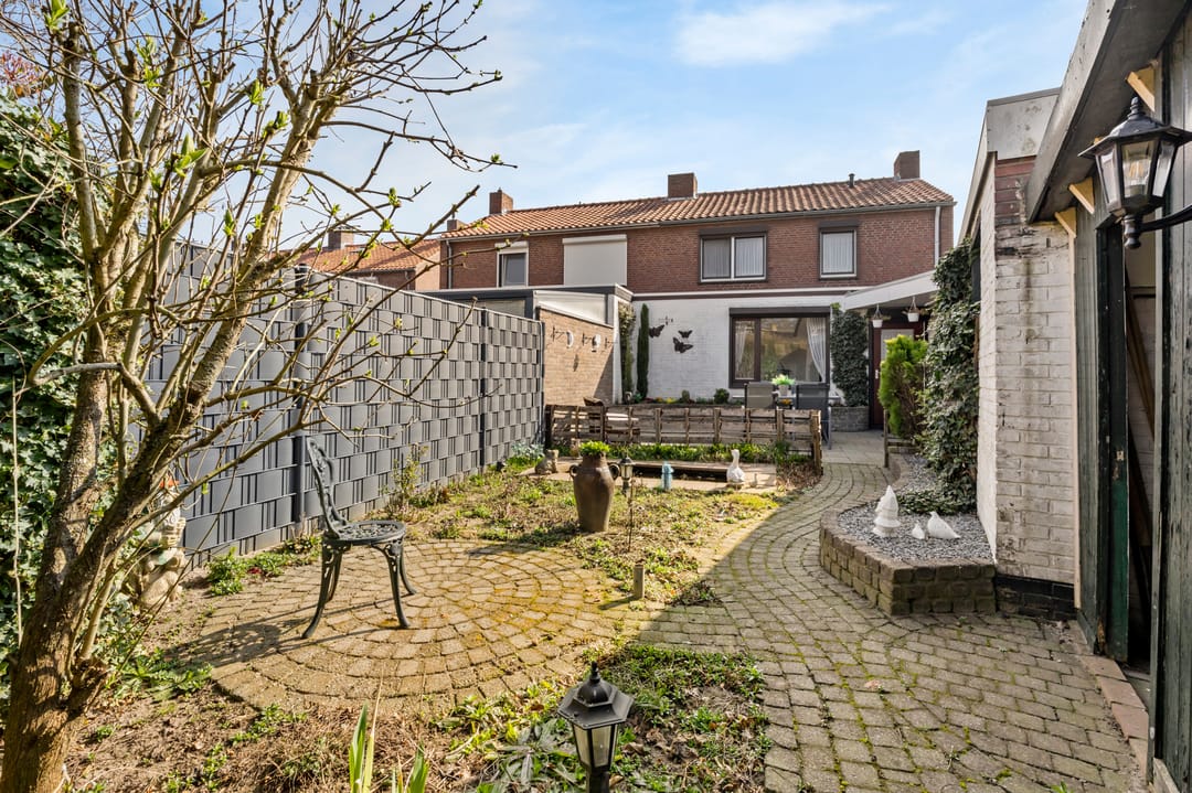 Photo 28 of Rozenstraat 59