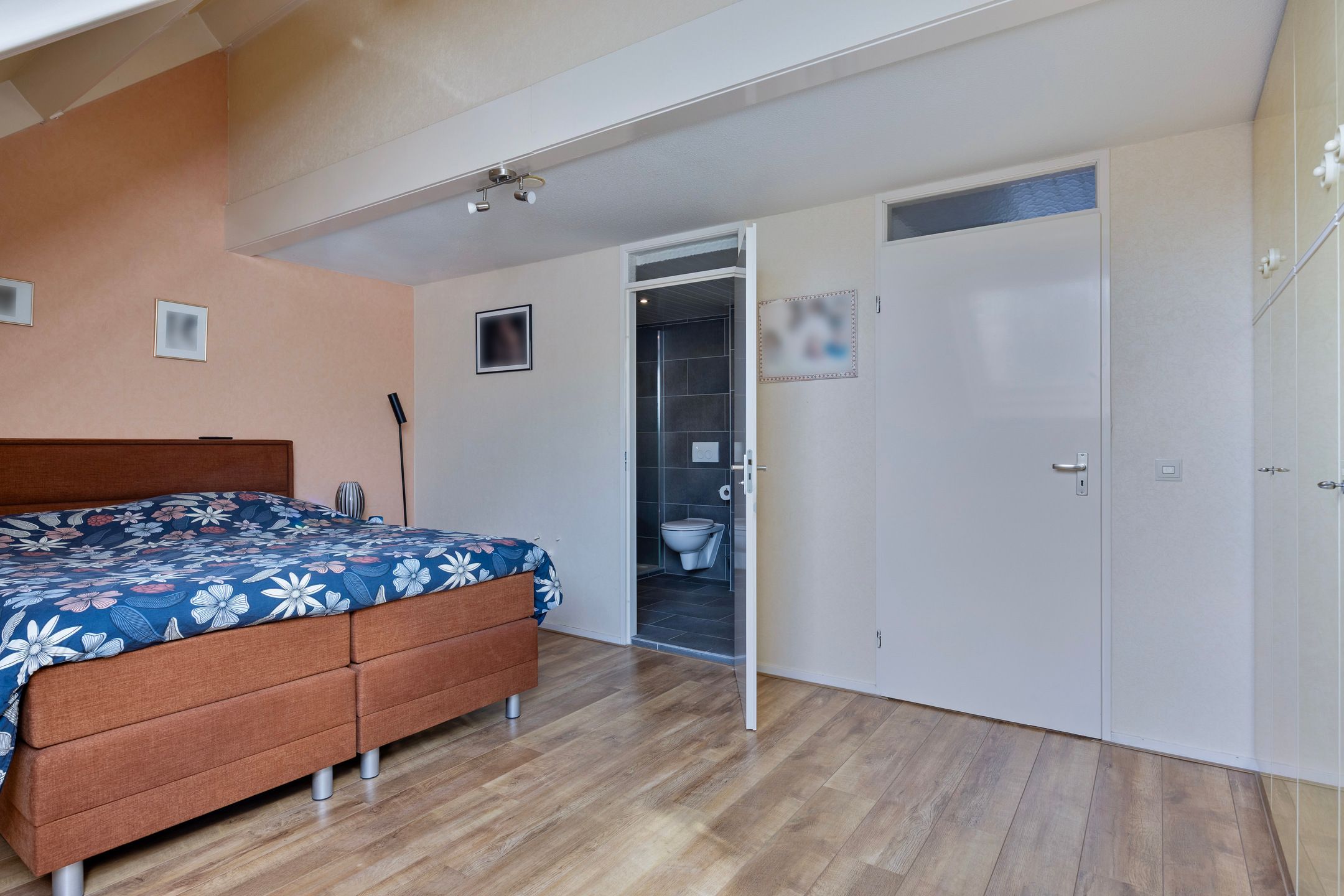 Photo 21 of Gildemark 68