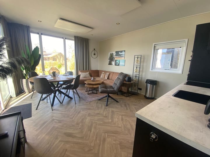 Photo 4 of Veneweg 306-110