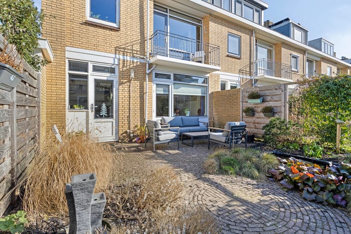 Foto 15 van Pieter de Hoochlaan 15