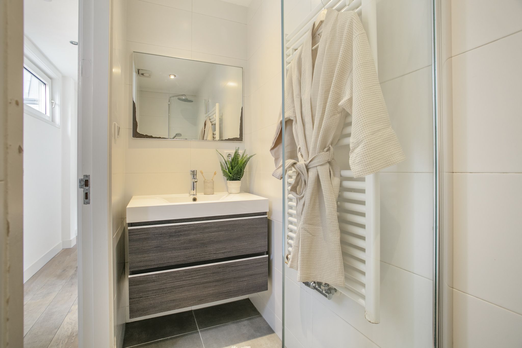 Foto 24 van Eerste Goudsbloemdwarsstraat 6-1