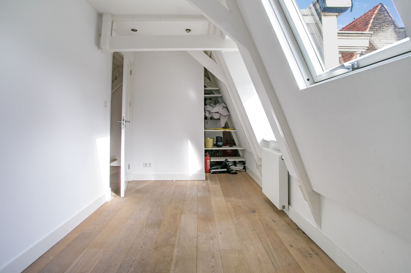 Foto 29 van Eerste Goudsbloemdwarsstraat 6-1