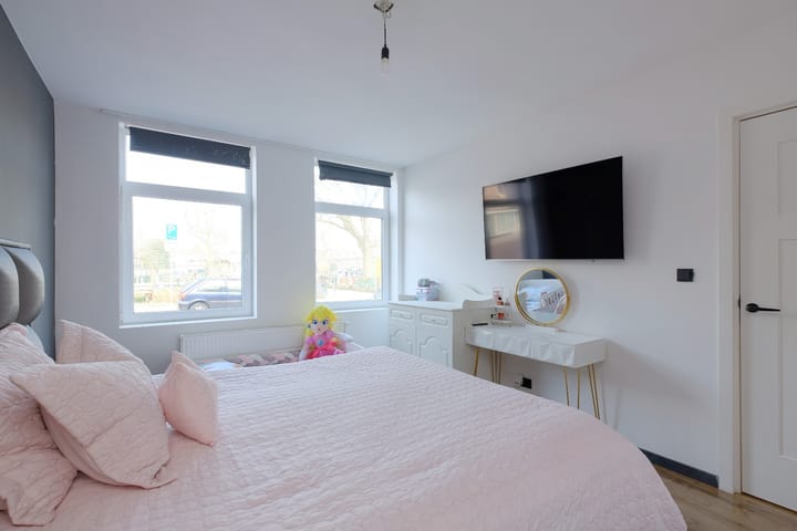 Photo 8 of Melodiestraat 39