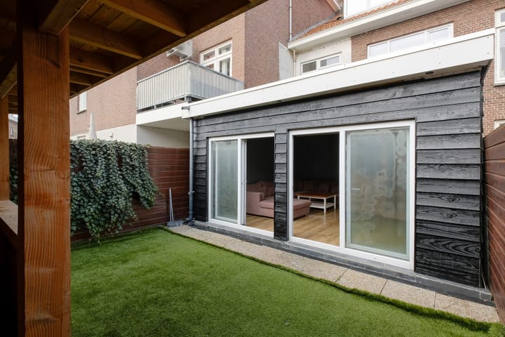 Photo 20 of Melodiestraat 39