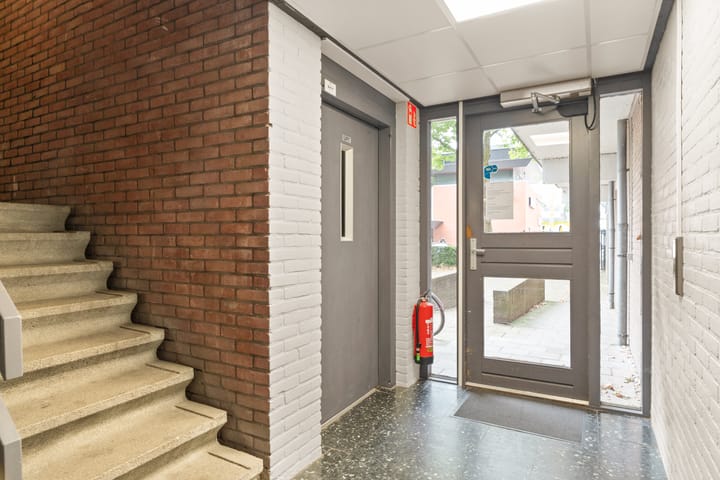 Photo 10 of Larenseweg 157-37