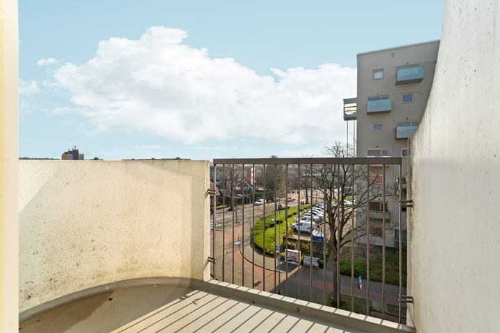 Photo 18 of Larenseweg 157-37