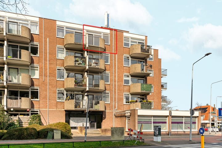 Photo 6 of Larenseweg 157-37