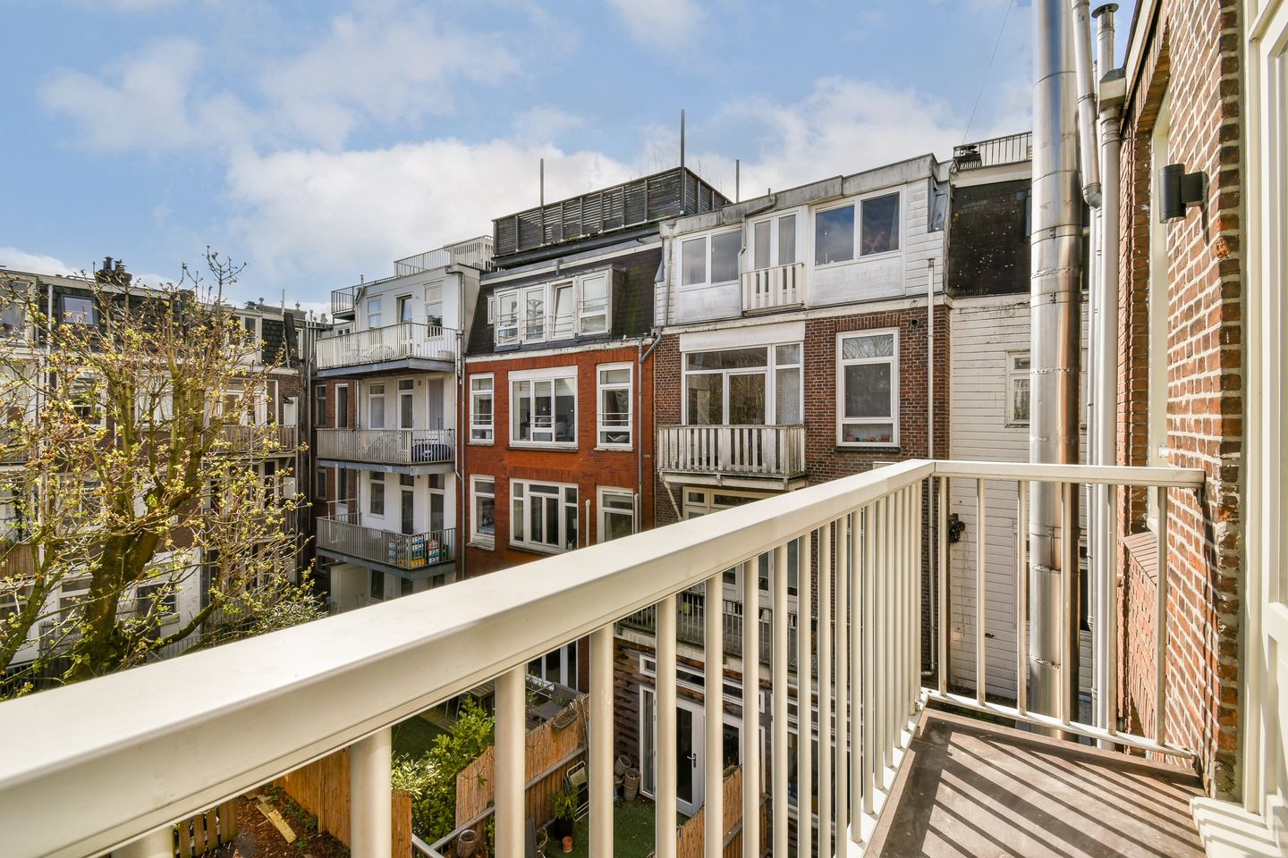 Photo 10 of Tweede Helmersstraat 97-3