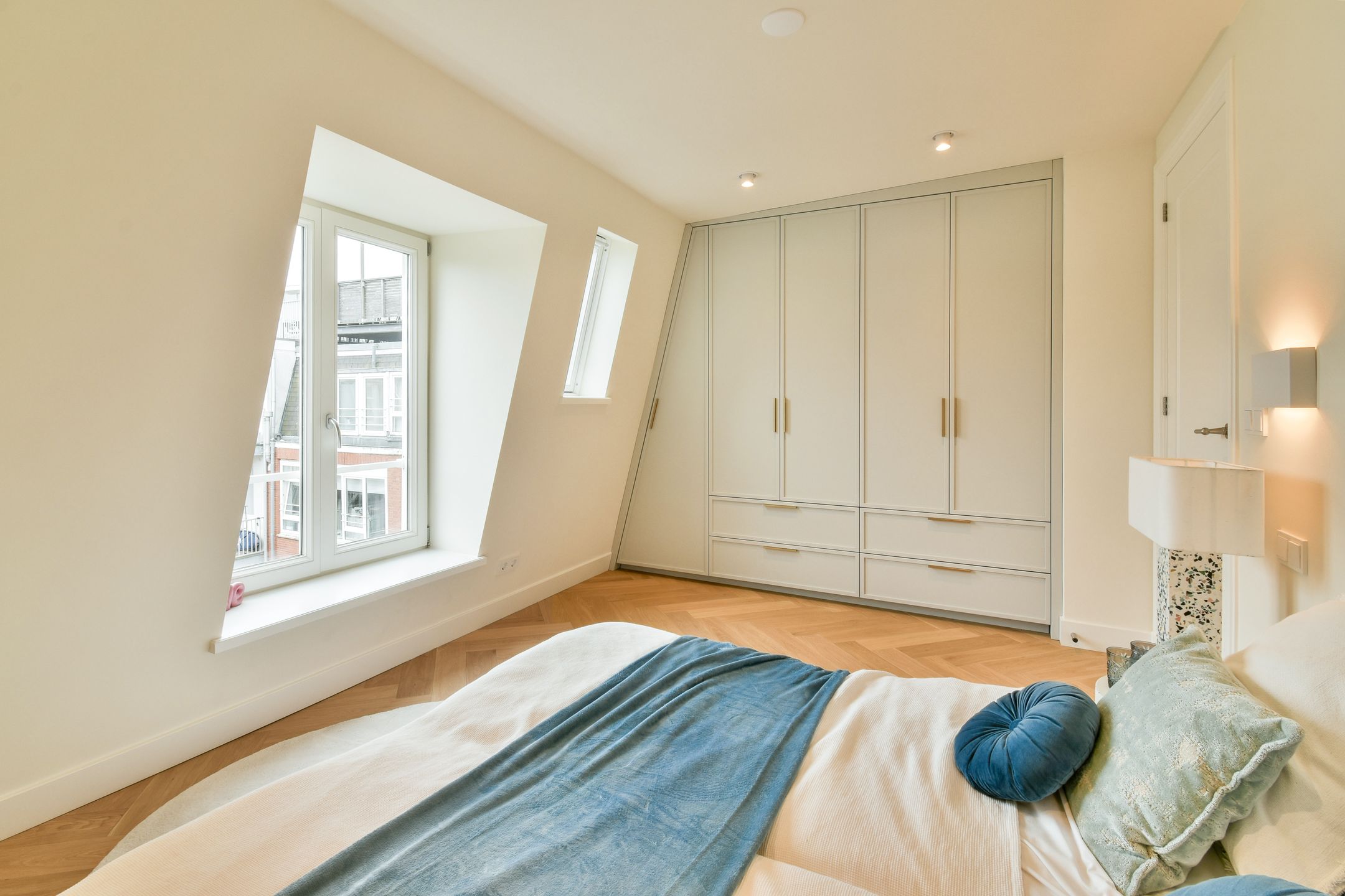 Photo 12 of Tweede Helmersstraat 97-3