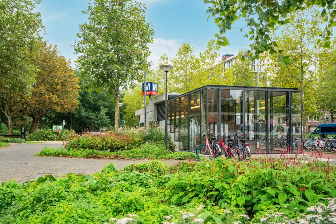 Photo 43 of Marcusstraat 97