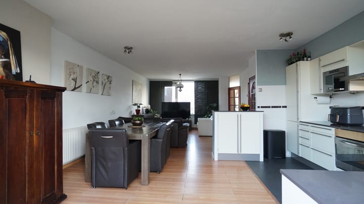 Foto 16 van Haarspitstraat 93