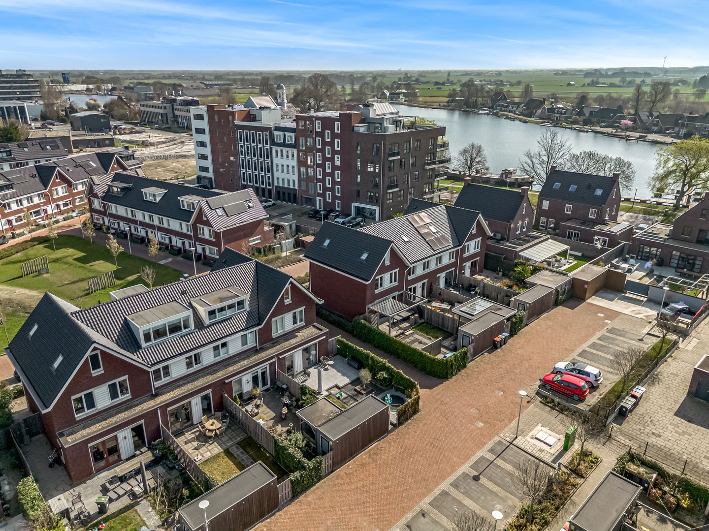 Photo 34 of Burgemeester Brautigamlaan 15