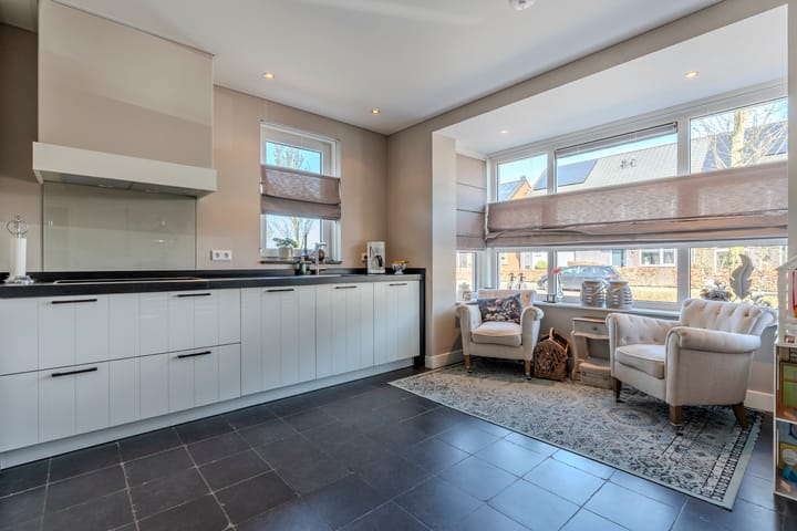 Foto 11 van Iepenlaan 25