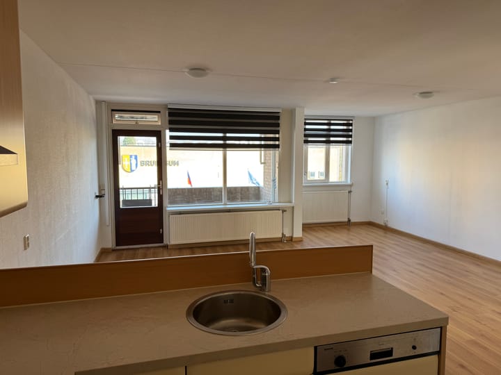 Photo 4 of Lindeplein 4-HS12