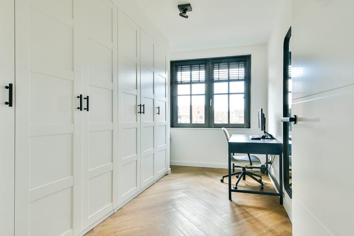 Foto 28 van John Miltonlaan 42