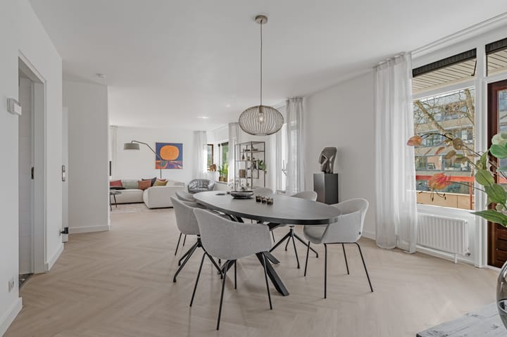 Foto 15 van Amalialaan 13