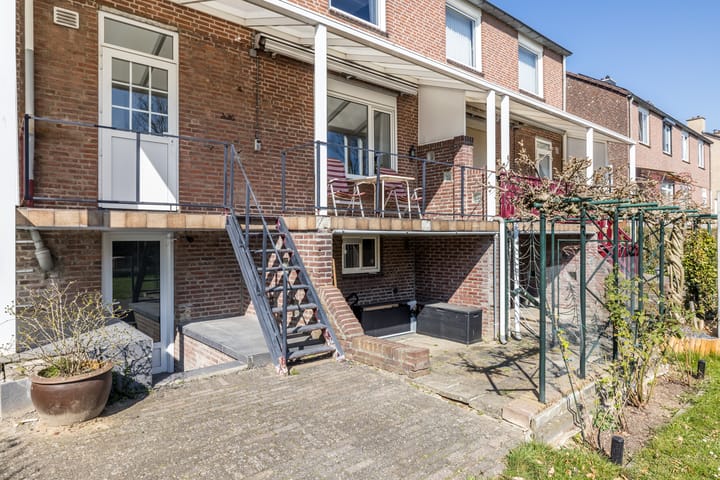 Photo 25 of Mesweg 38