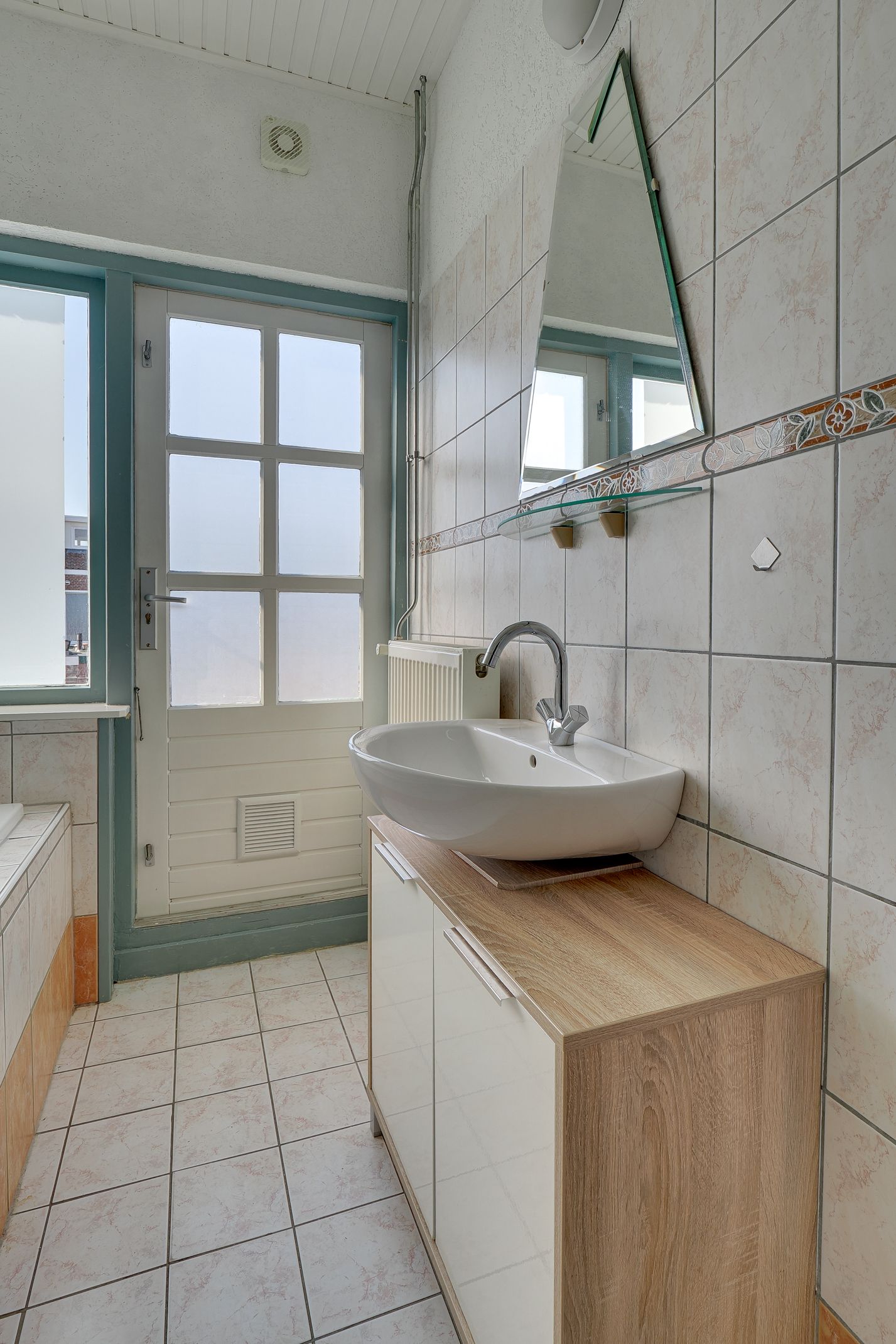 Foto 24 van Nicolaas Ruychaverstraat 62