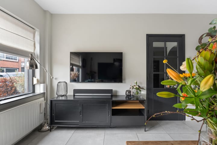 Foto 7 van Azaleastraat 6