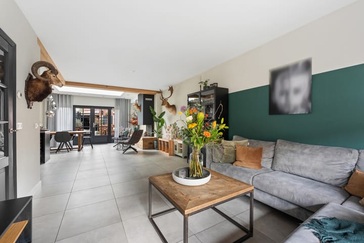 Foto 8 van Azaleastraat 6