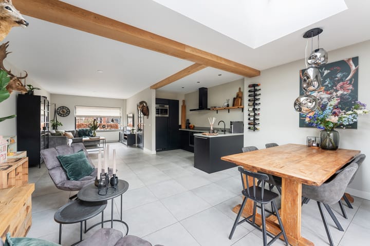 Foto 17 van Azaleastraat 6