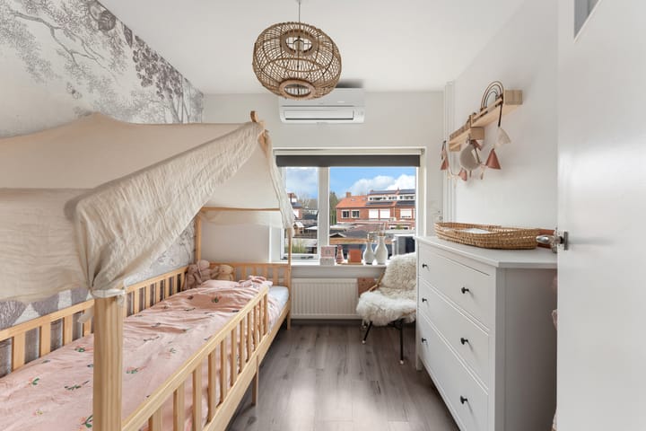 Foto 23 van Azaleastraat 6