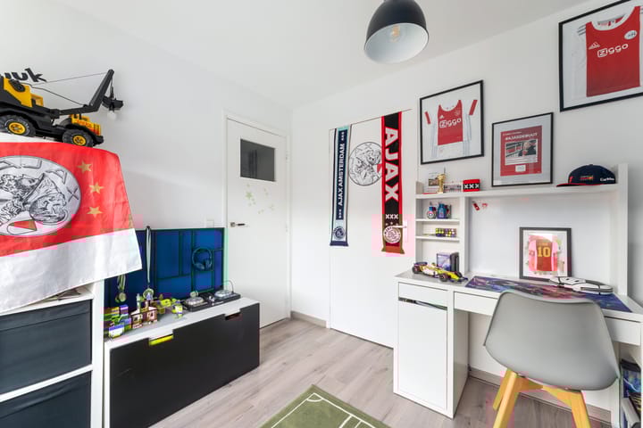 Foto 28 van Azaleastraat 6