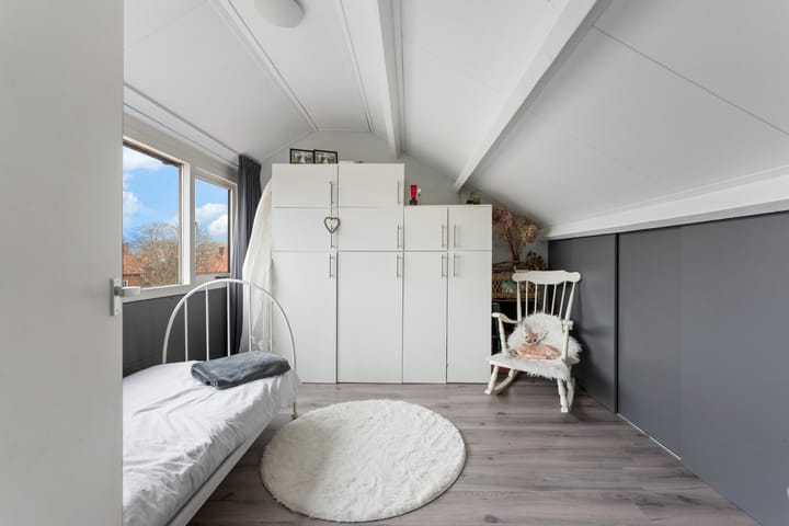 Foto 33 van Azaleastraat 6