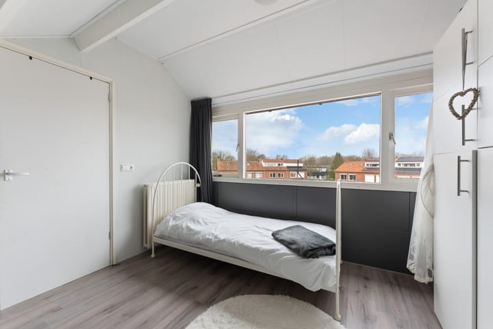 Foto 34 van Azaleastraat 6