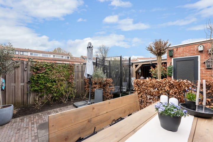 Foto 36 van Azaleastraat 6