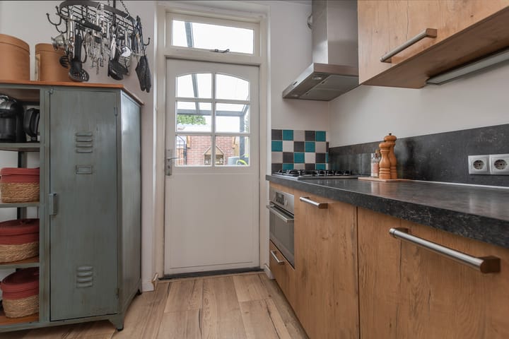 Foto 15 van Leeuweriksweg 47