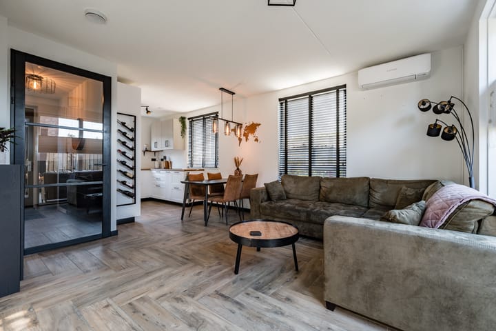 Photo 2 of Prinses Catharina-Amalialaan 32