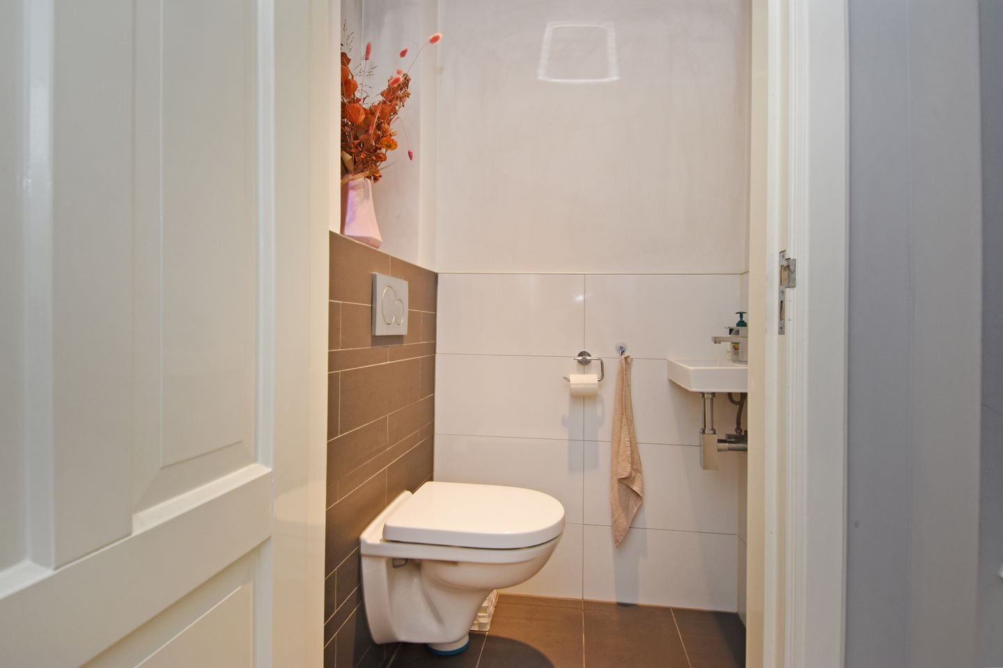 Photo 14 of Van de Spiegelstraat 15