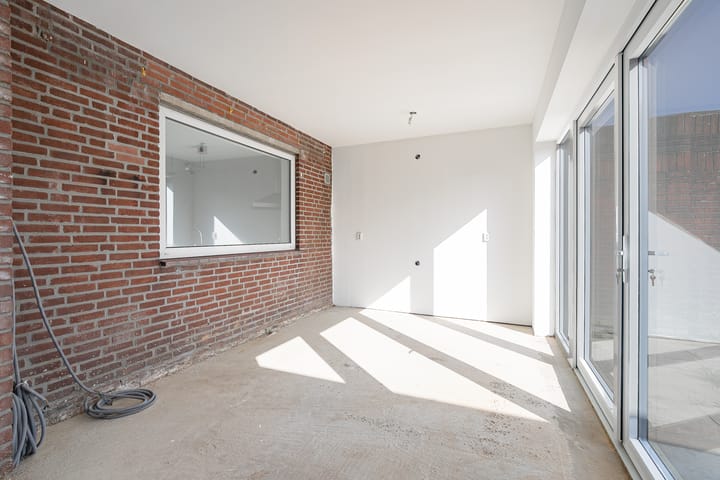 Foto 9 van Rijksweg 94-A