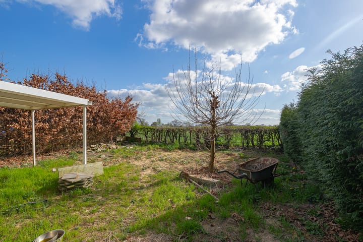 Foto 16 van Rijksweg 94-A