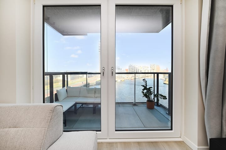 Foto 12 van Waldorpstraat 1598