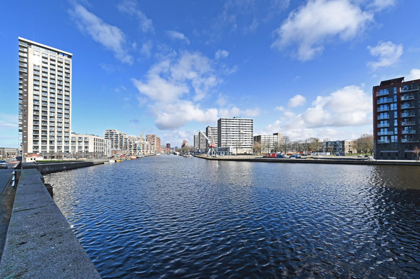 Foto 19 van Waldorpstraat 1598