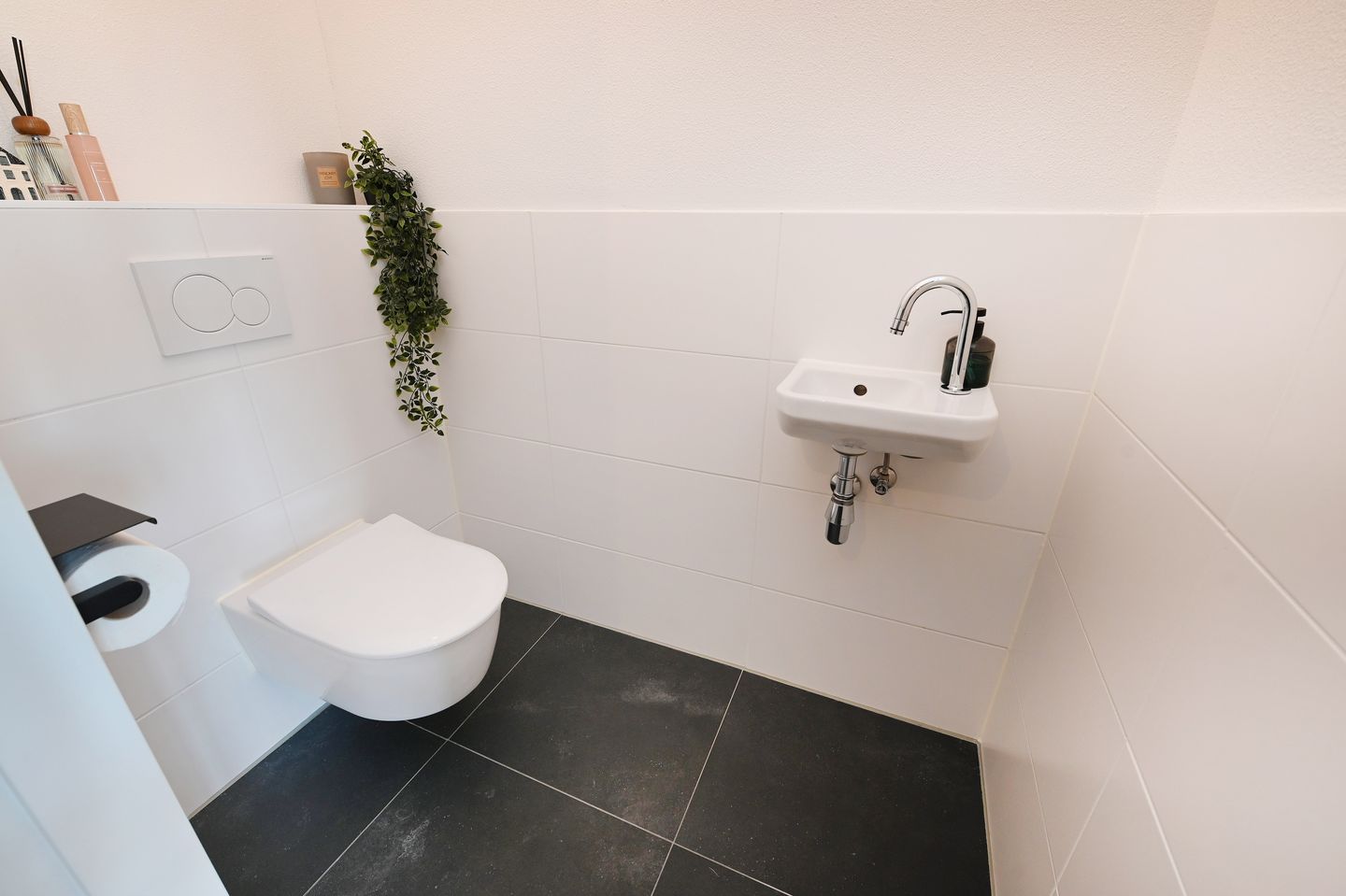 Foto 20 van Waldorpstraat 1598