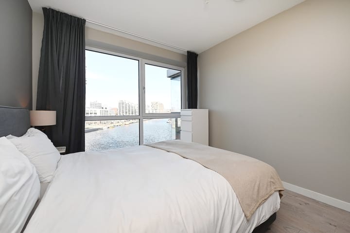 Foto 29 van Waldorpstraat 1598