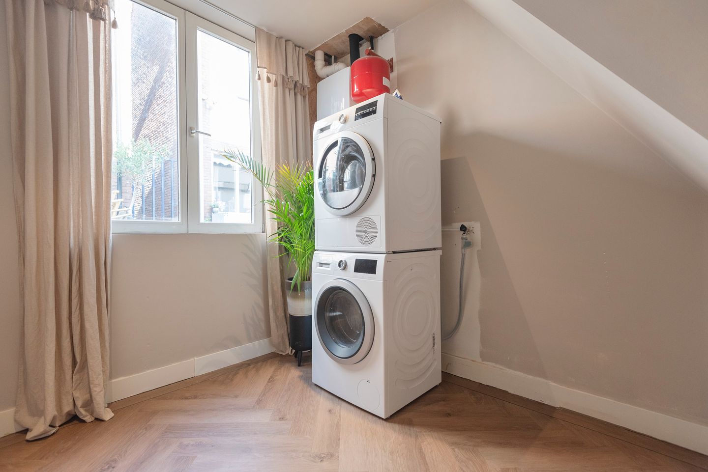 Foto 10 van Haltestraat 47