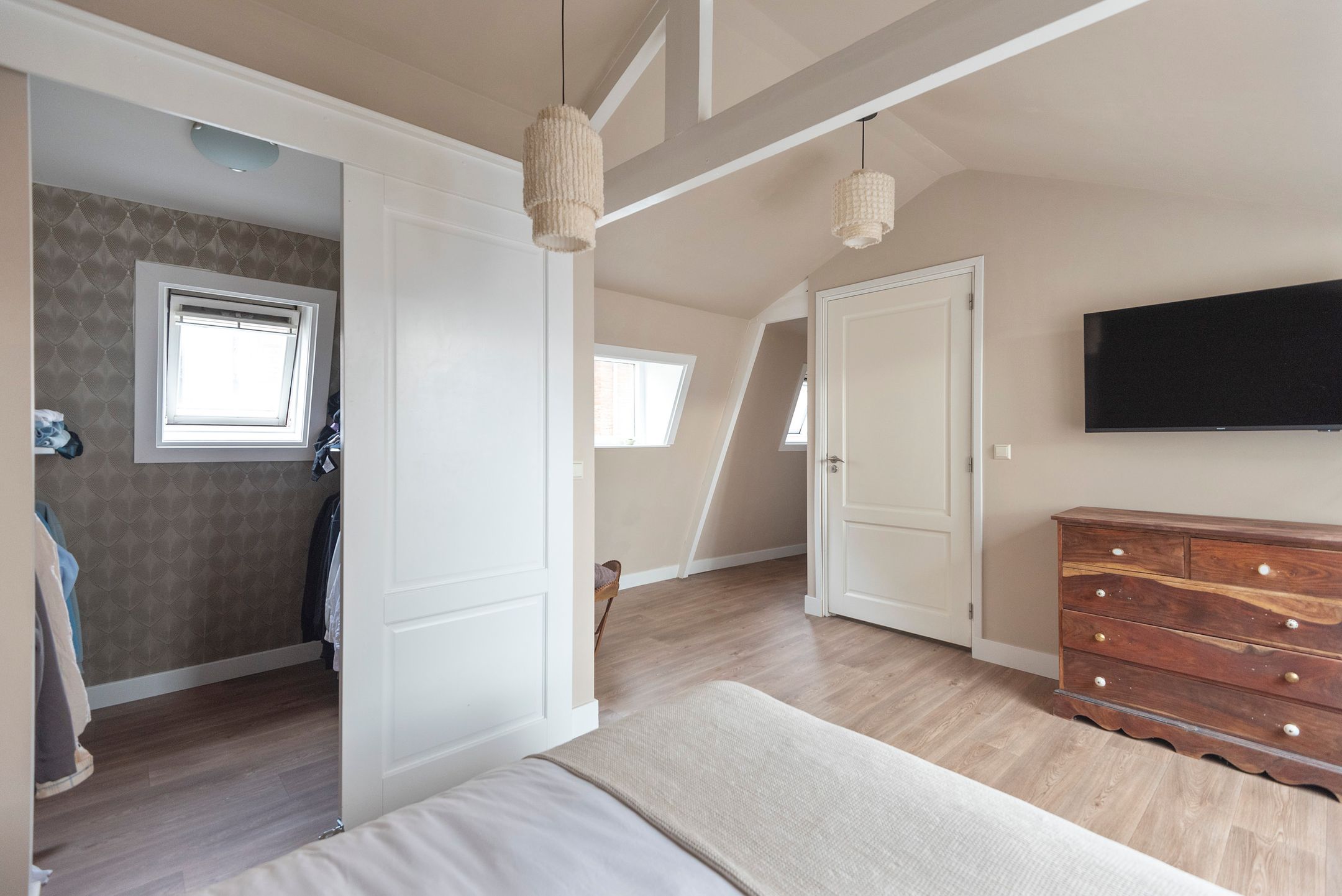 Foto 24 van Haltestraat 47