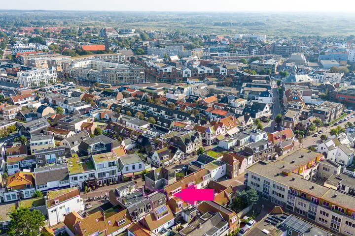Photo 43 of Haltestraat 47